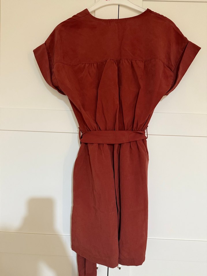 Kiremit Kısa Tulum, V Yaka, Kemerli - Görsel 5