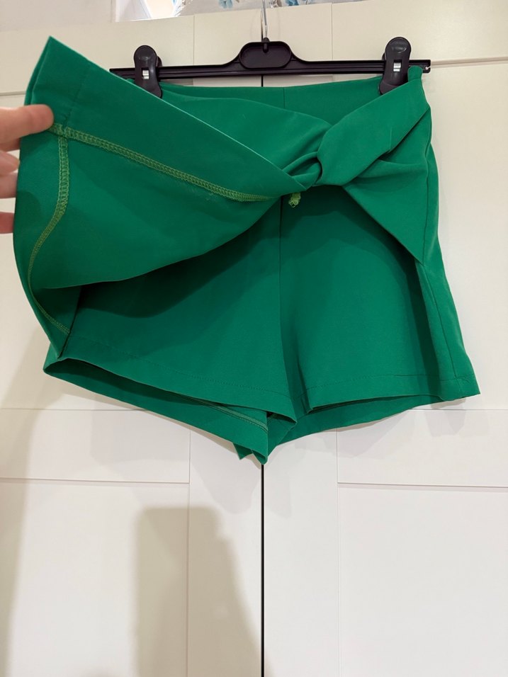 Yeşil Mini Şort Etek Fiyonk Detaylı - Görsel 2