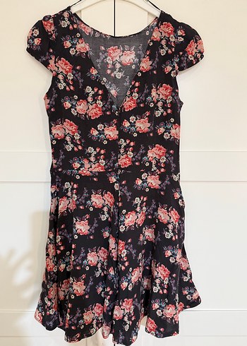 Kısa Kollu Çiçek Desenli Mini Elbise - Görsel 4