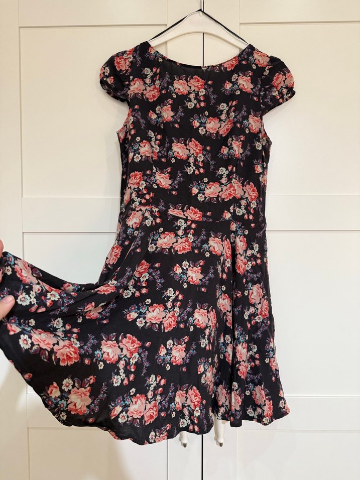 Kısa Kollu Çiçek Desenli Mini Elbise - Görsel 2