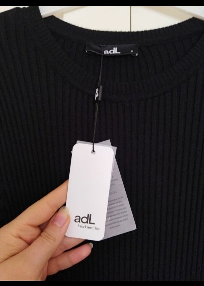 Adl siyah fırfır detaylı triko elbise - Görsel 2