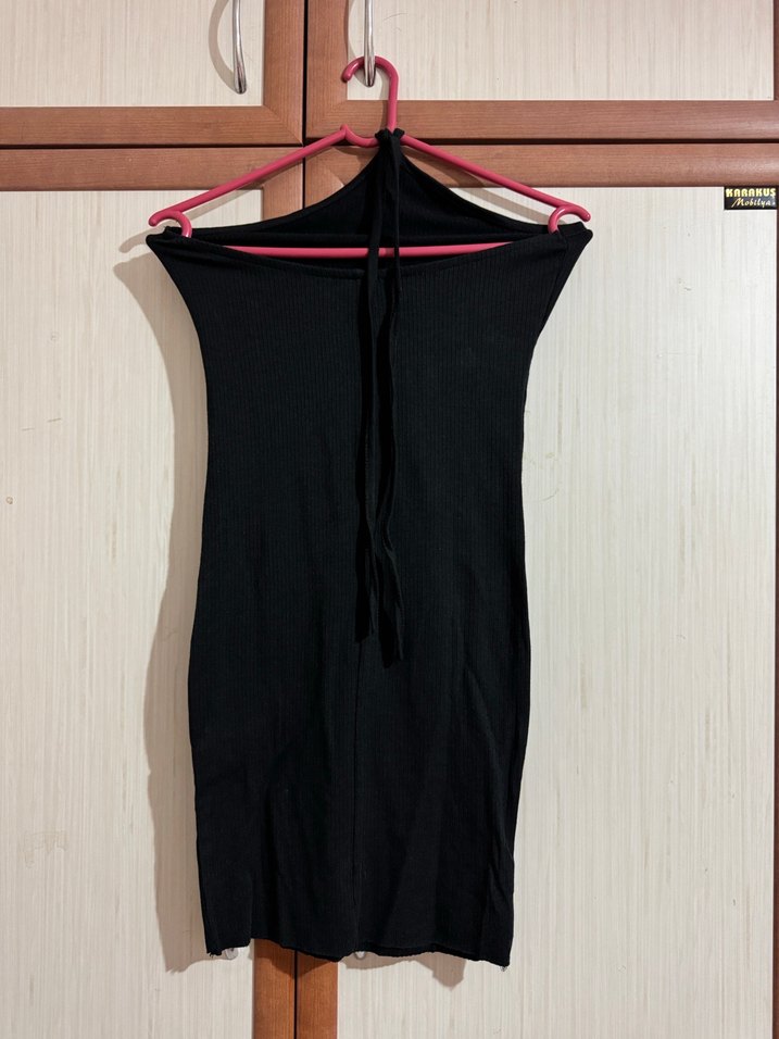 Boyundan bağlamalı elbise - Görsel 5