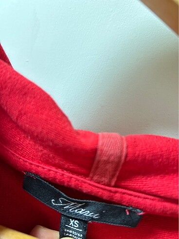 xs Beden kırmızı Renk Mavi sweatshirt
