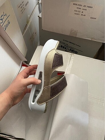 Diğer Air MaX Terlik