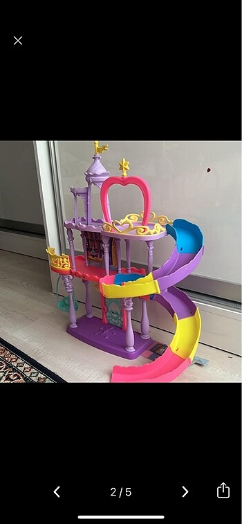 Barbie Barbie bebek evi şato