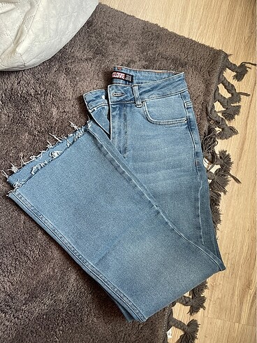modaaksa flare jean