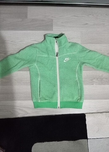 5 Yaş Beden Nike marka Hırka