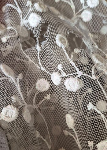 Kırık Beyaz Tül Perde 4.18 en 2.60 boy sık pileli - Görsel 6