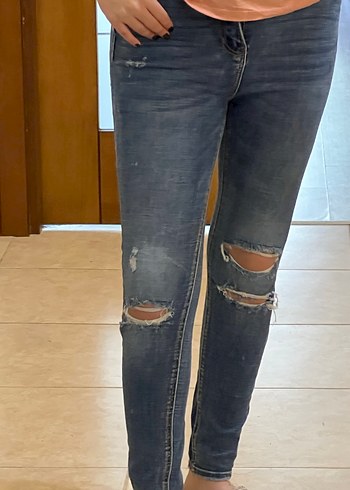 Stradivarius Yırtık Kot Skinny Jean 38 beden - Görsel 2