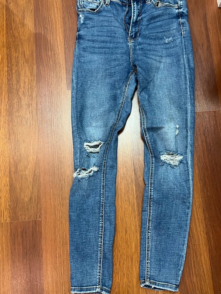 Stradivarius Yırtık Kot Skinny Jean 38 beden - Görsel 3