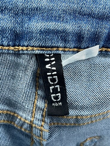 34 Beden mavi Renk H&M Jean / Kot %70 İndirimli.