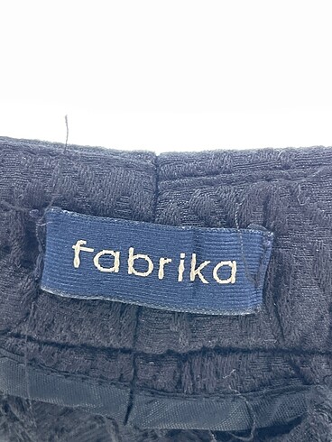 universal Beden siyah Renk Fabrika Kumaş Pantolon %70 İndirimli.