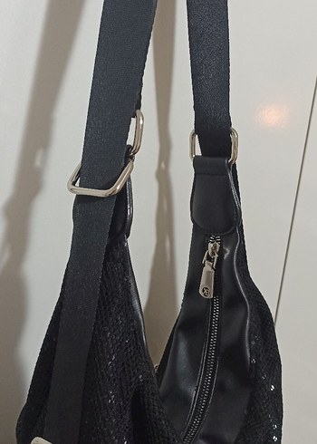 Siyah Tokalı Gotik Kadın Çanta - Görsel 3