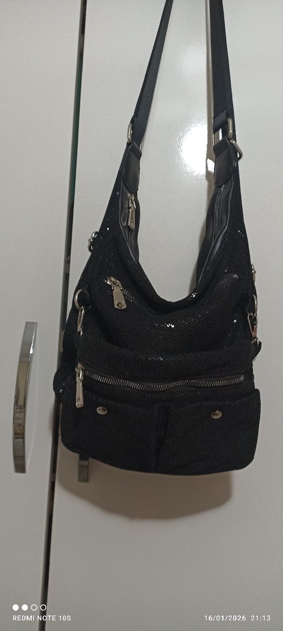 Siyah Tokalı Gotik Kadın Çanta - Görsel 4