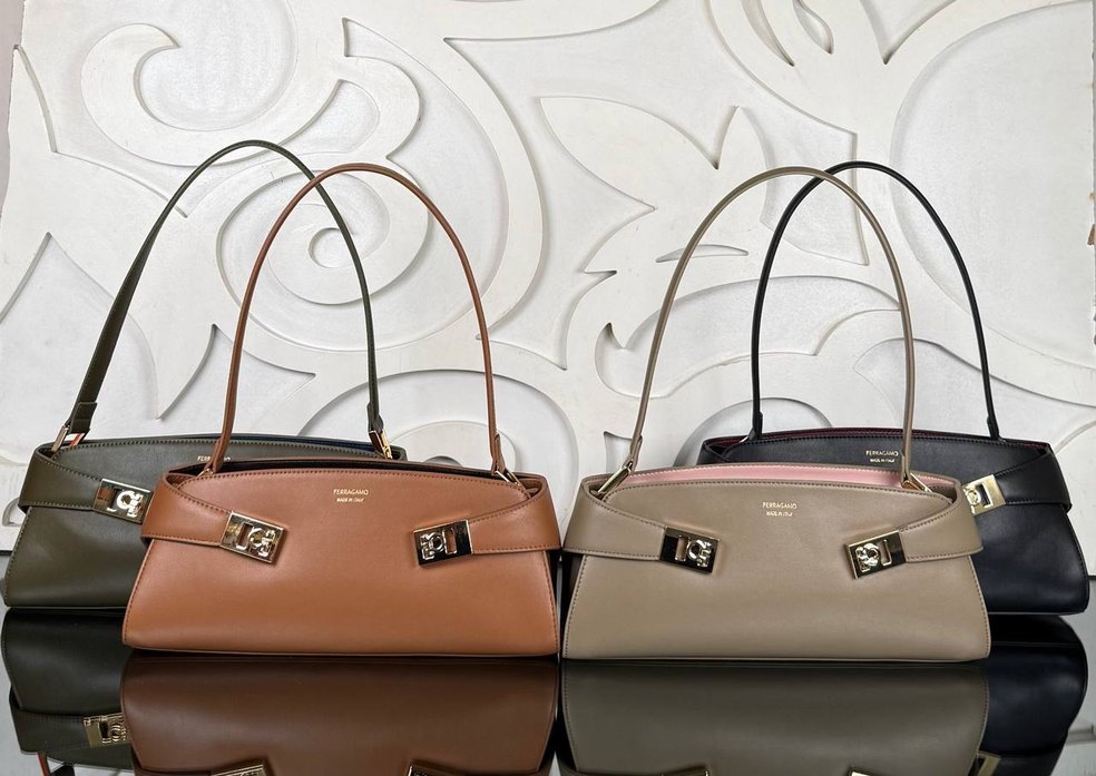 Salvatore Ferragamo Haki Deri El Çantası — görsel 13/16