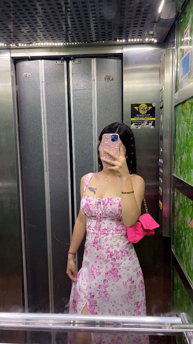 Pembe askılı yırtmaçlı uzun elbise - Görsel 2