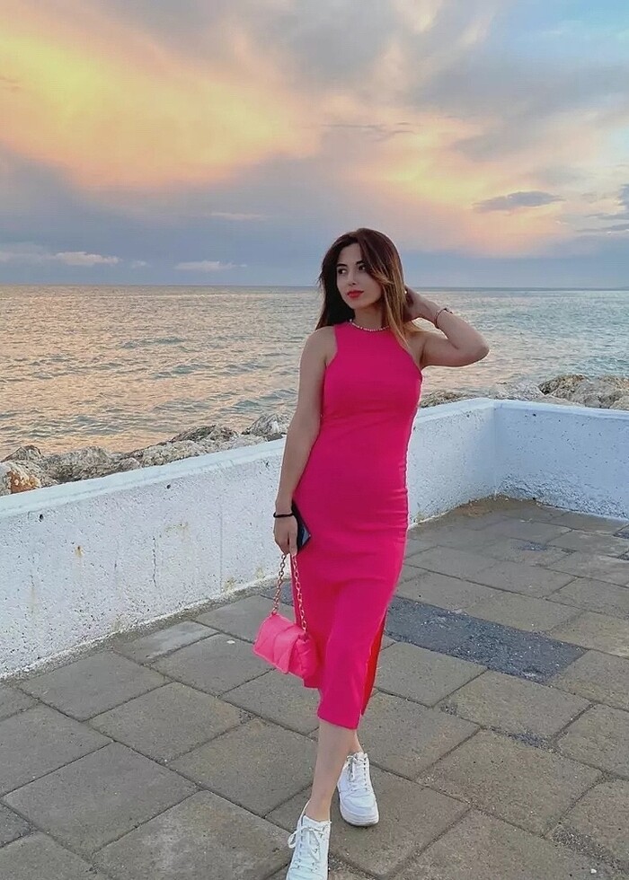 Pembe elbise - Görsel 2