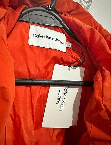 l Beden Calvin Klein Kadın Mont