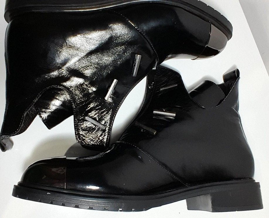 Siyah deri topuklu bot - Görsel 4