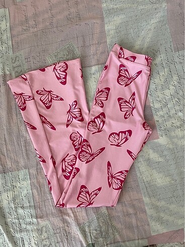 Bershka Kelebek Desenli Pembe İspanyol Paça Tayt