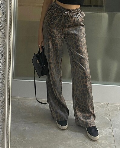 Leopar desenli pantolon