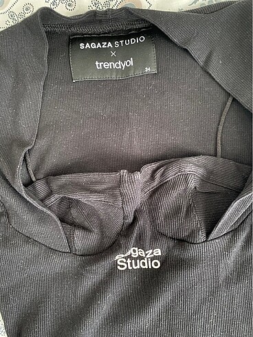 34 Beden Sagaza studio siyah bluz