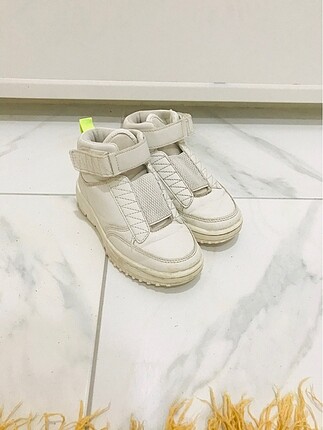 Zara çocuk ayakkabısı