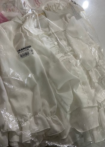 Beyaz Fırfırlı Kız çocuk Gömlek - Görsel 3