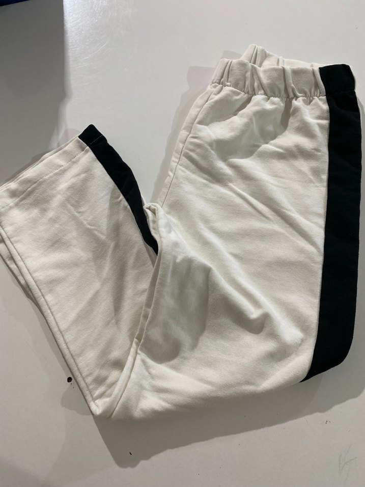 Gri Şeritli Beyaz Kadın Eşofman Altı - Görsel 2