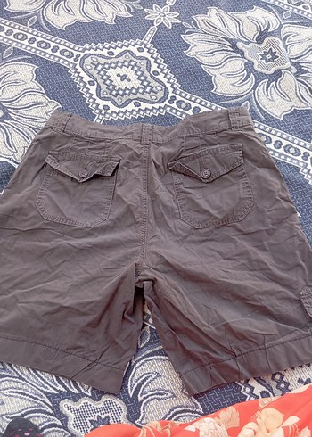 Düğmeli Kahve rengi şort - Görsel 3