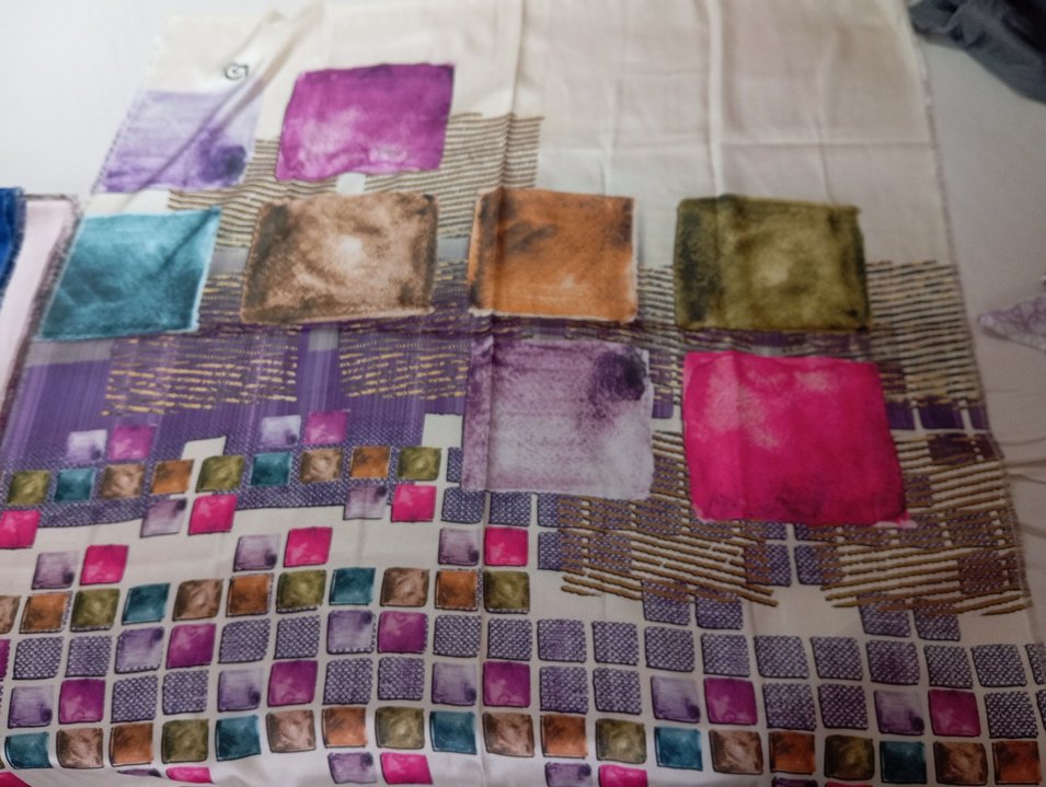 Çiçek Desenli Çok Renkli İpek eşarp - Görsel 4