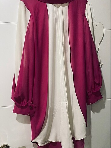 Hiç kullanılmadı şifon kumaş tunik