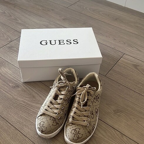 Guess spor ayakkabı
