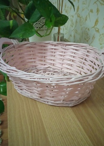 Pastel Beyaz Hasır Sepet