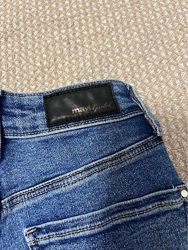 xs Beden Mavi yüksek bel dar paça pantolon