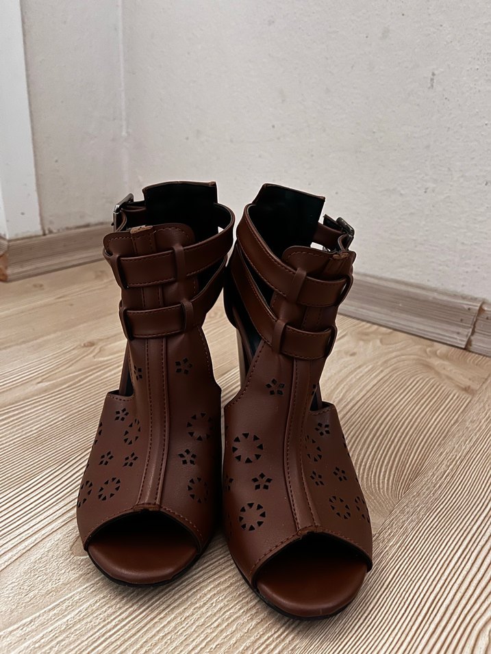 Kahverengi Desenli Deri Topuklu Kadın Sandalet - Görsel 2