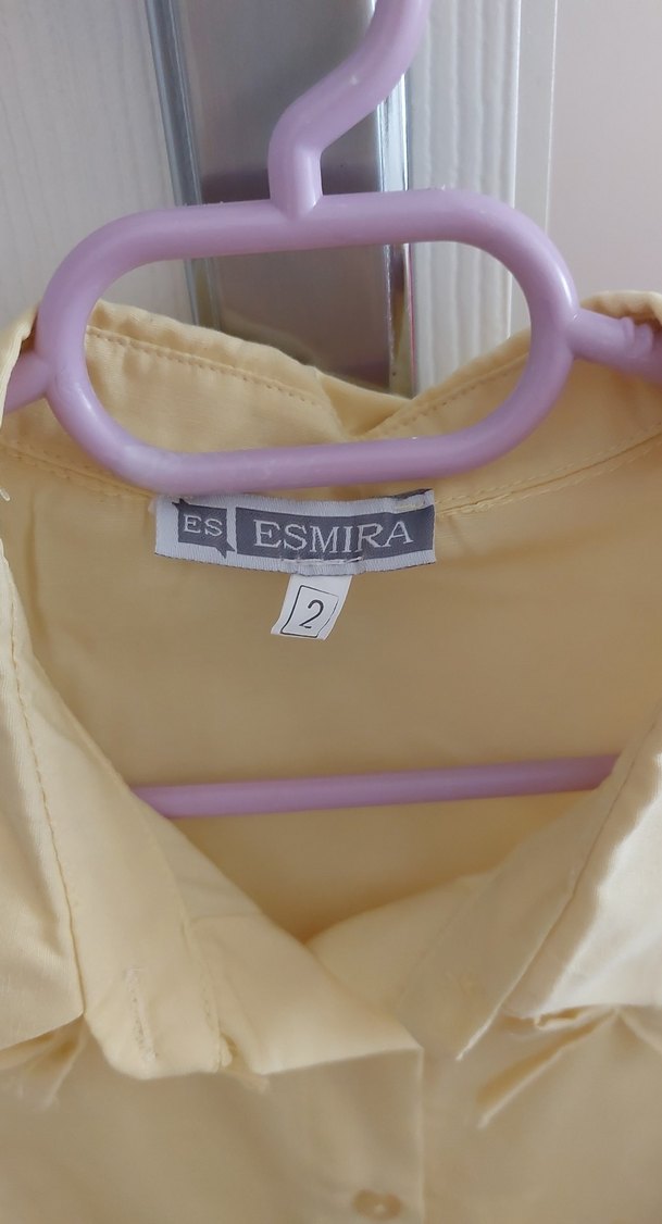 Sarı Düğmeli Kadın Uzun Kollu Gömlek - Görsel 2