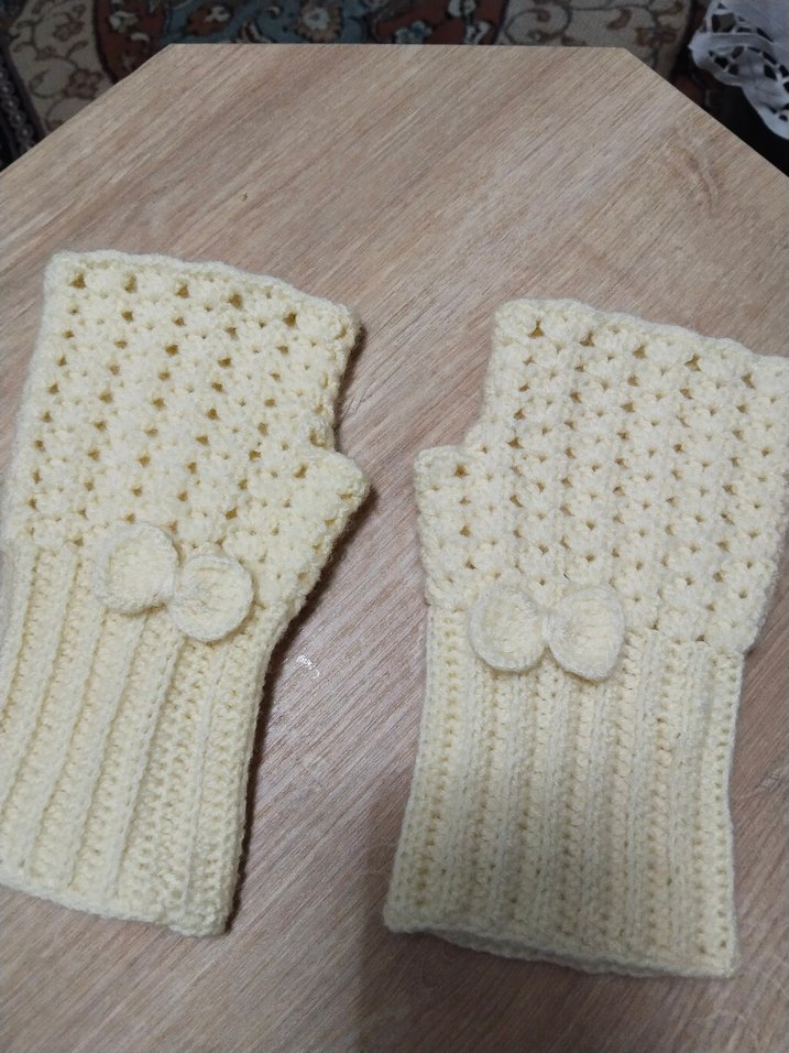 Beyaz Örgü Kadın Eldiveni - Görsel 3