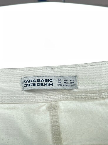 34 Beden beyaz Renk Zara Skinny %70 İndirimli.