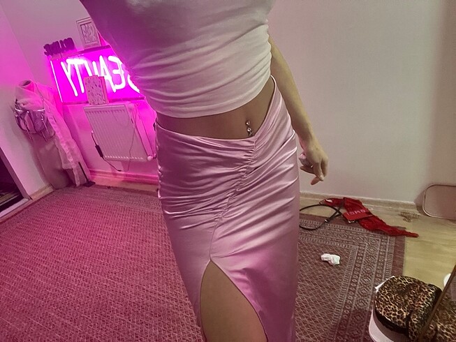 xs Beden pembe Renk Zara saten uzun etek