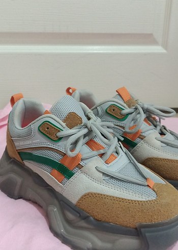 Slazenger Bağcıklı Platform Topuklu Renkli Kadın Spor Ayakkabı
