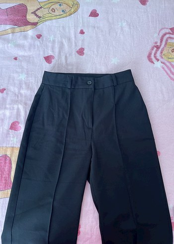 Düğmeli Siyah Midi Kumaş Pantolon