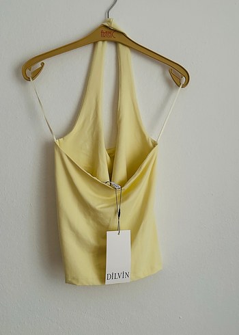 s Beden sarı Renk Dilvin Sarı Dökümlü Mini Halter Yaka Atlet
