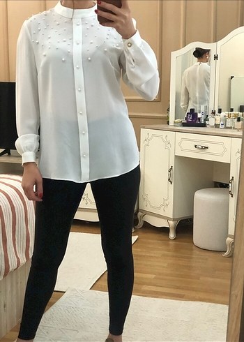 İnci Detaylı Beyaz Uzun Kollu Gömlek - Görsel 3