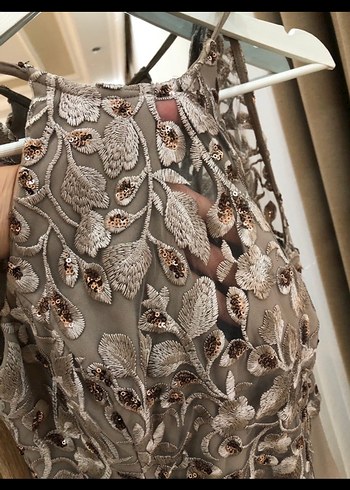 Boncuk İşlemeli Gri Uzun Abiye Elbise - Görsel 8