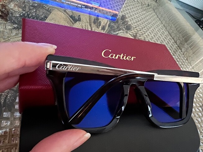  Beden Cartier güneş gözlüğü