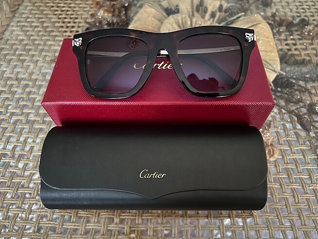  Beden siyah Renk Cartier güneş gözlüğü