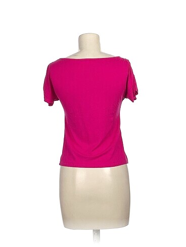 m Beden PreLoved T-shirt %70 İndirimli.
