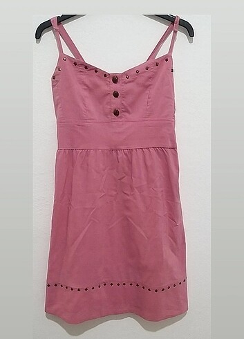 Pembe askılı elbise