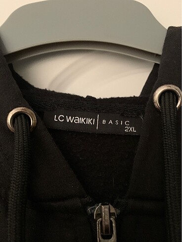 LC Waikiki Lcw siyah kapüşonlu
